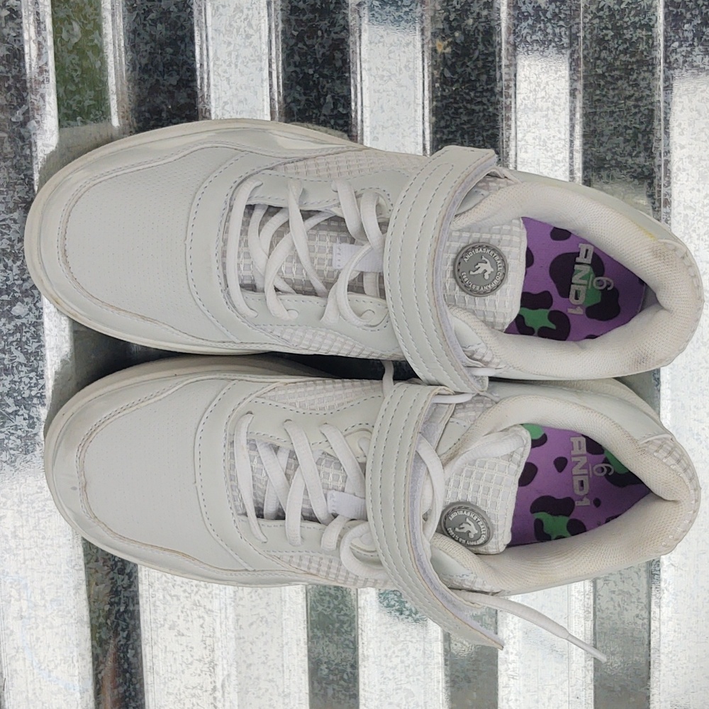 AND1 Velcro sneakers